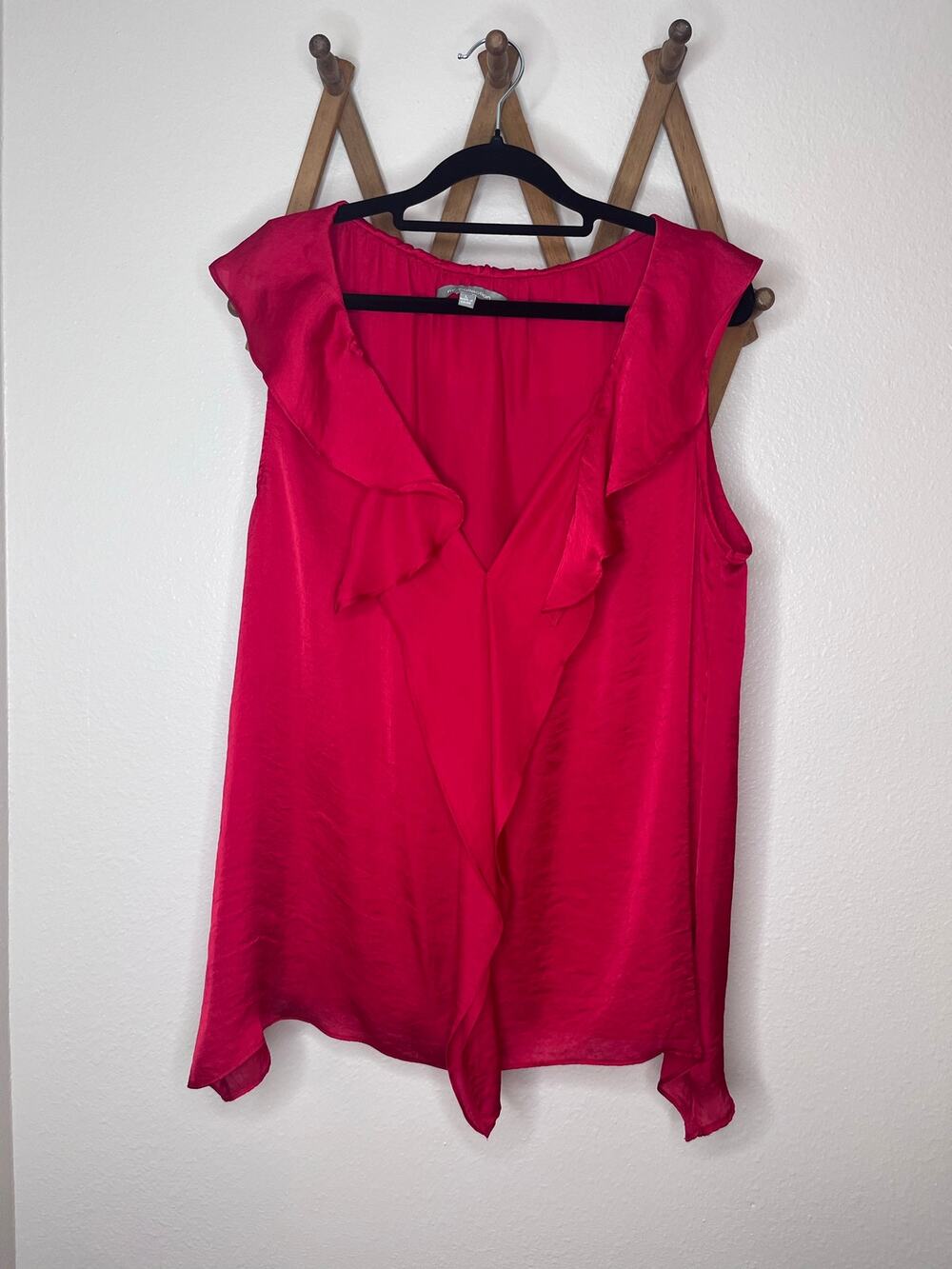 NY Collection Red Ruffle Trim Sleeveless Tie Front Top L